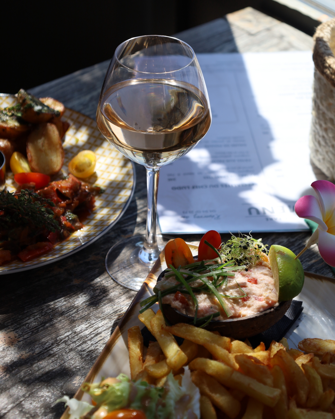 Restaurant Le Faré Six-Fours-Les-Plages Plage Bonnegrâce Cuisine Méditerranéenne Vin Locaux